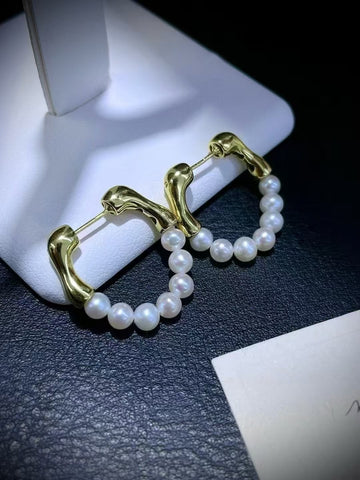 Freshwater Pearl Ear Cuffs | 4–5mm Near-Round Pearls · S925 Sterling Silver · Minimalist with an Edge
