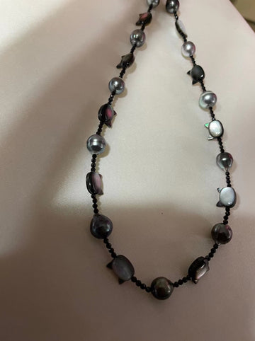 Tahitian Baroque Pearl Cat Necklace | 8–10mm · Natural Irregular Shape · 42cm Length · Playful Design