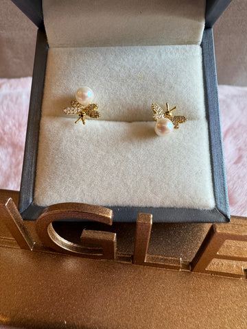 Mini Butterfly Pearl Stud Earrings | 3mm Saltwater Pearls · Anti-Tarnish Silver-Plated Copper · Delicate & Round
