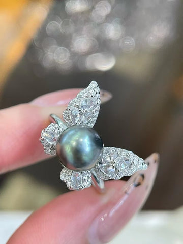 Butterfly Ring with Tahitian Pearl | 8–9mm · Lifelike Design · Sparkling Zircon Accents