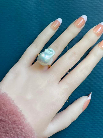 Baroque Freshwater Pearl Ring | 14–28mm · White Pearl · Adjustable · Tarnish-Resistant Metal