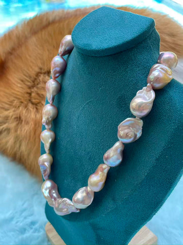 Baroque Freshwater Pearl Necklace | 44–45cm · 19 Pearls · Lavender-Champagne Iridescence · 15–25mm · Zircon Alloy Clasp