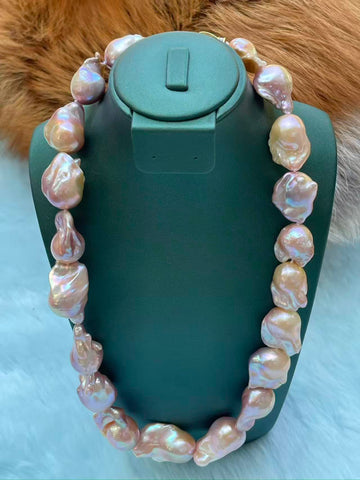 Baroque Freshwater Pearl Necklace | 44–45cm · 20 Pearls · Champagne-Lavender Iridescence · 15–28mm · Zircon Round Clasp