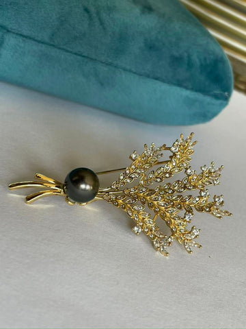 Tahitian Pearl Wheat Brooch | 9.8mm · Near-Round · Smooth Surface · Peacock Green Overtone · Zircon & Alloy Setting