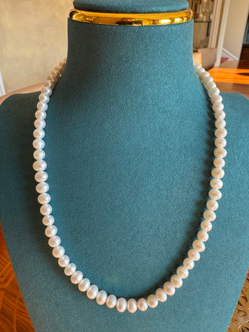 Freshwater Pearl Butterfly Clasp Necklace | 5.5×6.6mm · Oval Shape · Flawless · Strong High Luster · 44cm Length