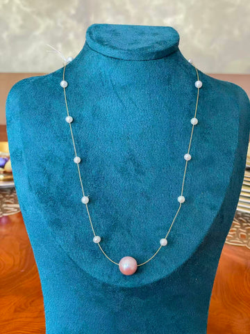 Freshwater Pearl Pendant Necklace | 12–13mm Lavender-Pink Center Pearl · 4–5mm White Accent Pearls · 45cm Length · Anti-Tarnish Alloy