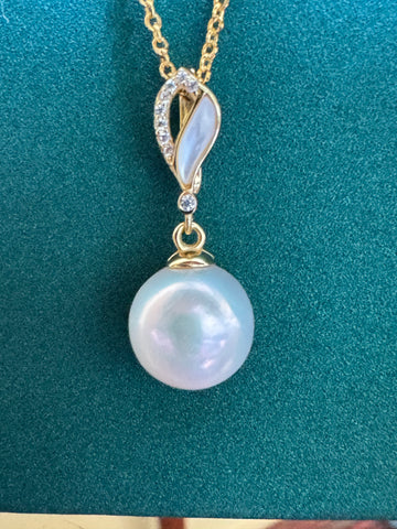 Freshwater Pearl Pendant | 9–10mm · Near-Round White · Shell & Zircon Accent · Gold-Plated S925 Silver · Detachable Universal Clasp (Pendant Only)