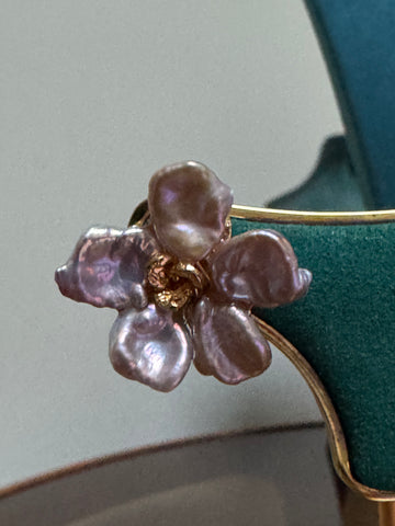 Freshwater Pearl Stud Earrings | 7–8mm · Purple Irregular Flat Shape · High Luster · Gold-Tone Metal · 23×24mm Total Size