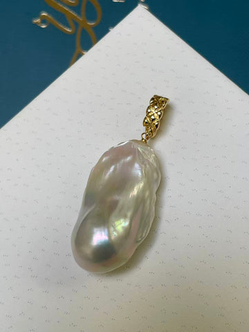 White Baroque Pearl Pendant | 15×19–16×37mm · Strong Luster · Silky Surface · Gold-Plated Setting · Detachable Universal Bail (Chain Not Included)
