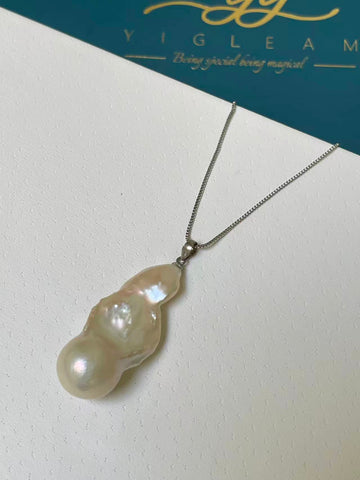 White Baroque Pearl Pendant | 14×16–44mm · Strong Luster · Subtle Iridescence · S925 Sterling Silver Melon-Shaped Bail (Chain Included)