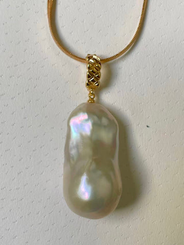 White Large Baroque Pearl Pendant | 16×18×35mm · Thick Nacre · Silky Surface · Strong Luster · Gold-Plated Setting · Universal Bail (Chain Included)