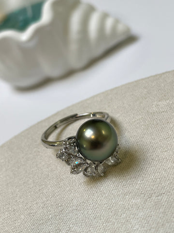 Tahitian Black Pearl Ring | 10–11mm · Peacock Green Overtone · Round · Zircon-Set 925 Sterling Silver