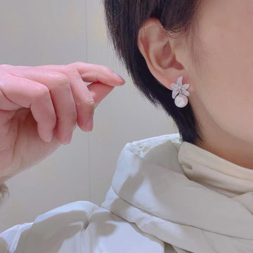 Lily Design Pearl Earrings | 9–10mm · Round · Strong Luster · S925 Sterling Silver
