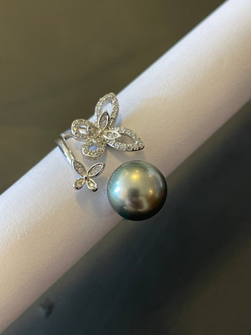 Butterfly Pearl Ring | 9–10mm Near-Round High-Luster Pearl · S925 Silver · Adjustable Open Band