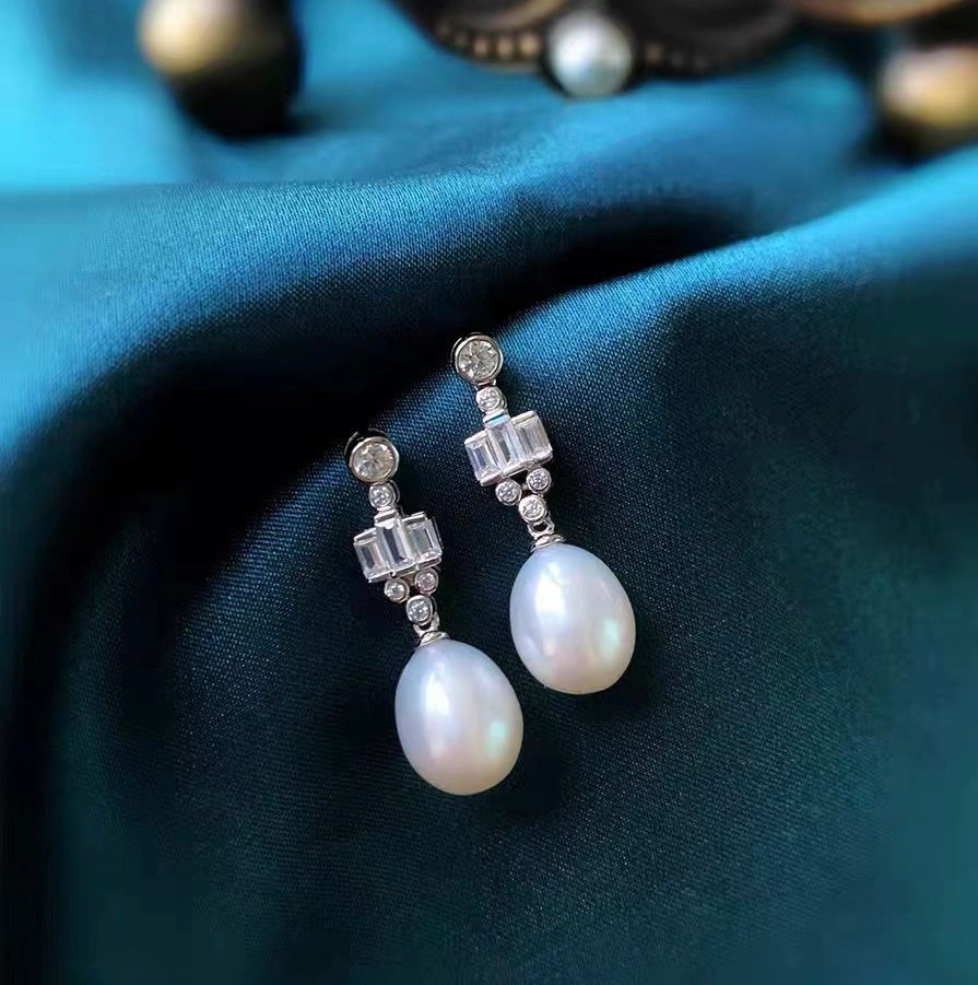Classic Freshwater Pearl Studs | 9–10mm · Timeless Elegance · S925 Silver Posts