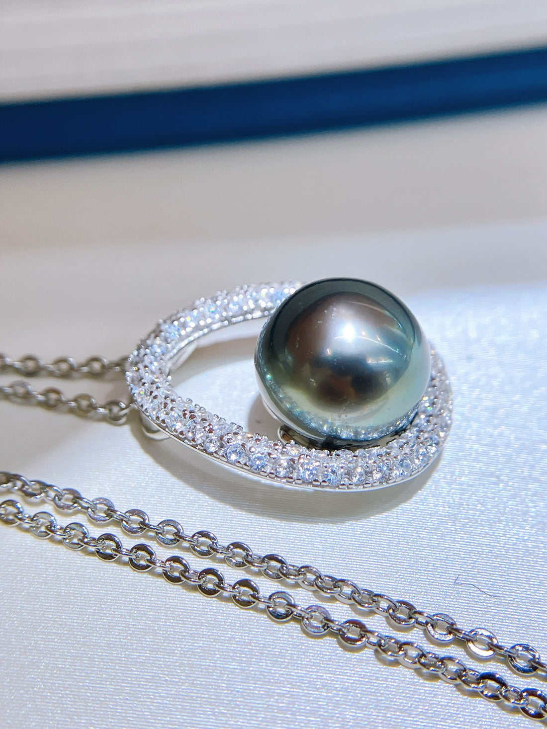 Tahitian Pearl Pendant | ~10mm · Saltwater · S925 Sterling Silver Setting