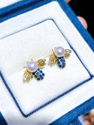 Bee Motif Pearl Earrings — 5–6mm Freshwater Akoya | Blue Zircon · S925 Sterling Silver