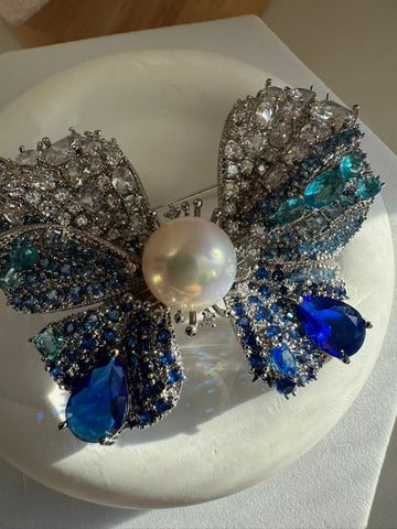 Freshwater Pearl Butterfly Brooch | 13mm · Near-Round · High Luster · Zircon Accents · 4.8×6.3cm