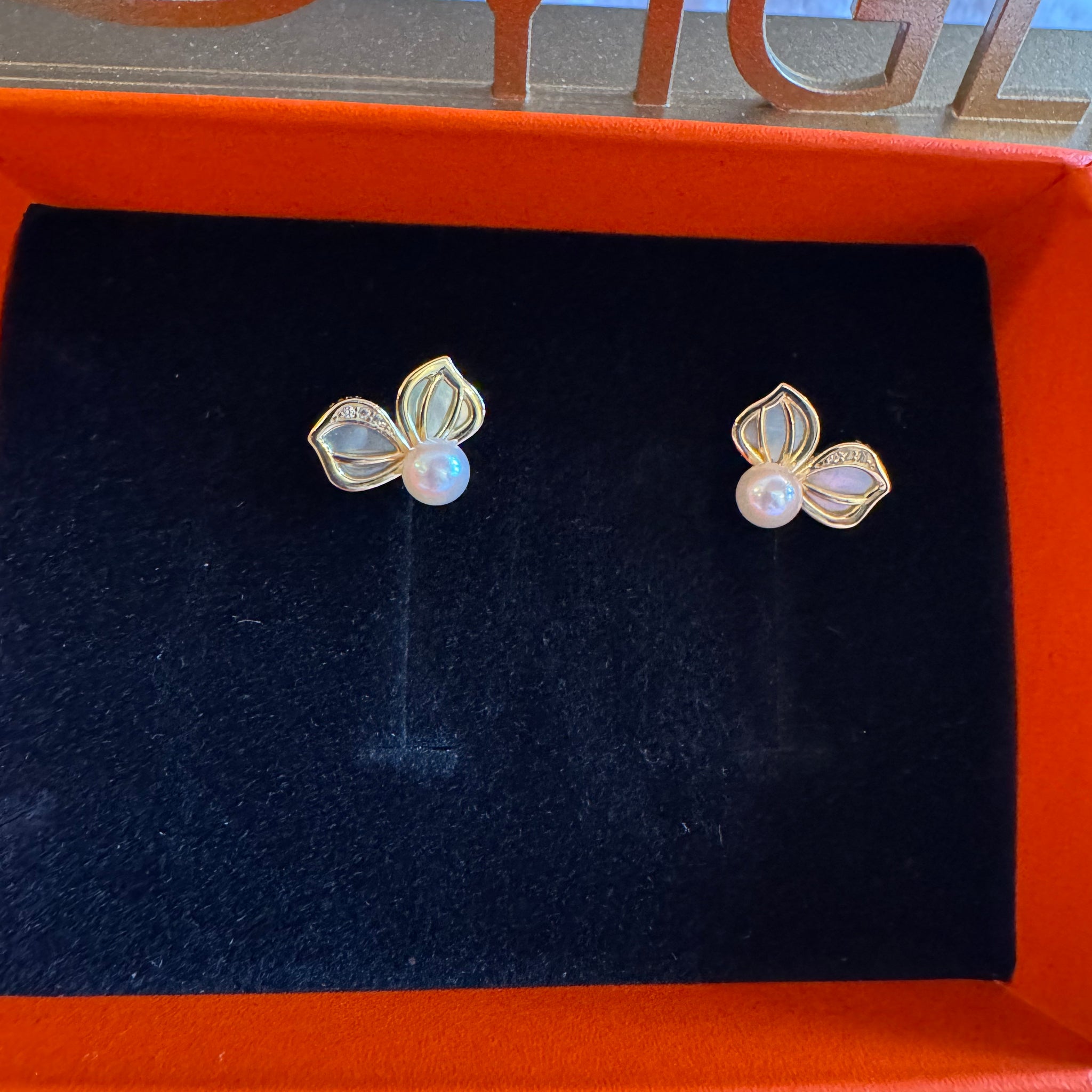 Double Leaf Akoya Pearl Stud Earrings | 3mm Round Pearls · Anti-Tarnish Silver-Plated Copper · Petite &amp; Refined
