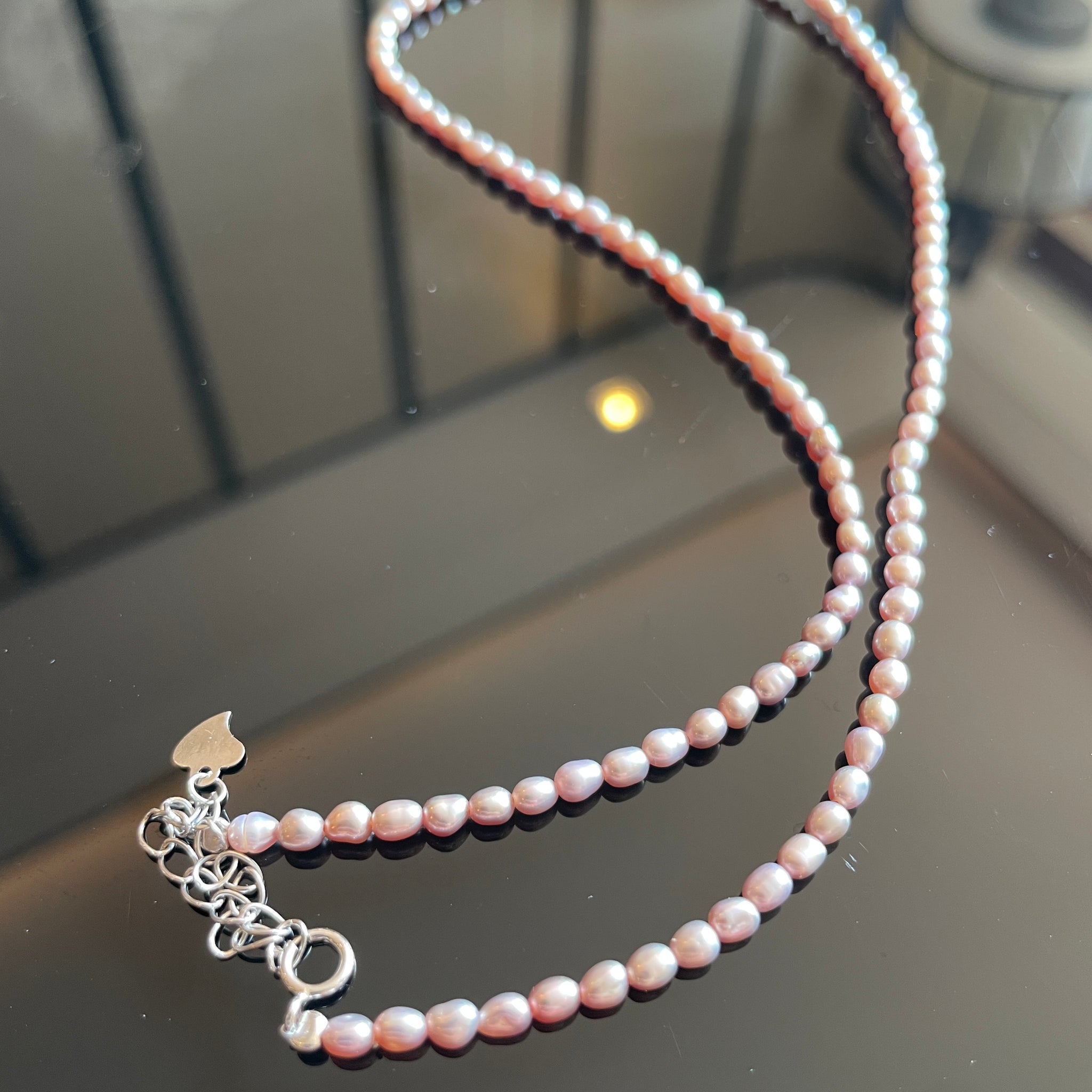 Collier de perles d'eau douce lavande sans nucléation | Perles ovales de 1,5 à 2,8 mm · Rang unique · Fermoir rallonge en argent S925