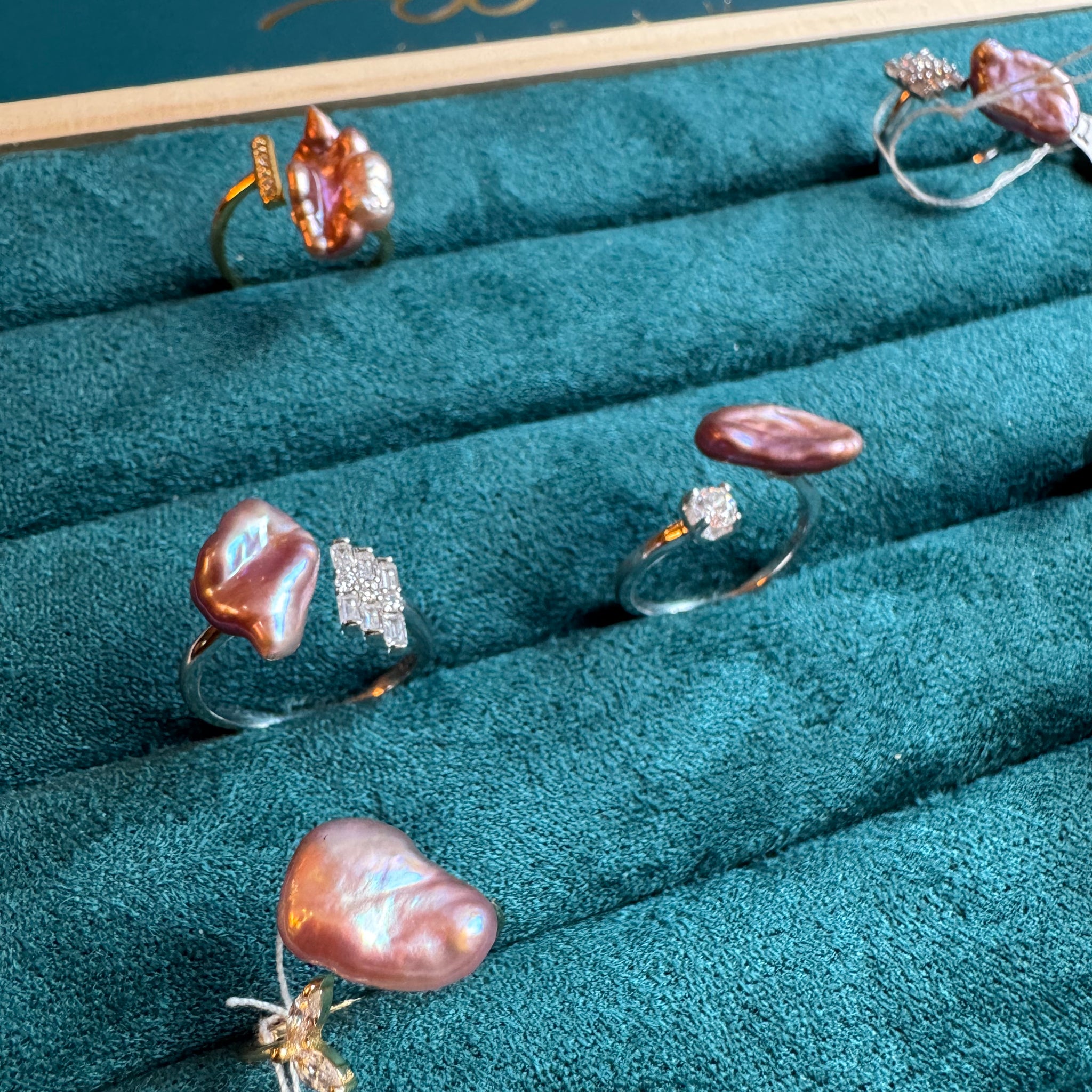 Freshwater Pearl Ring | Purple Nucleation-Free Pearls · Zircon-Set S925 Sterling Silver · Random Shipment