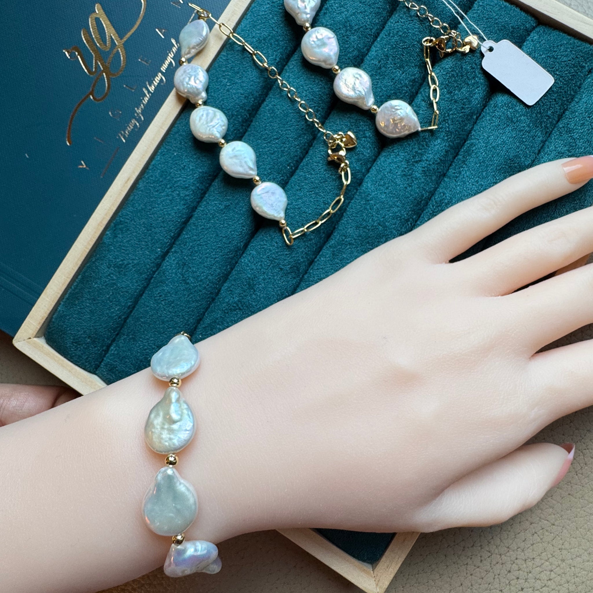 Freshwater Pearl Bracelet | Tarnish-Resistant Metal · Adjustable Length · 3–10–13mm Pearls