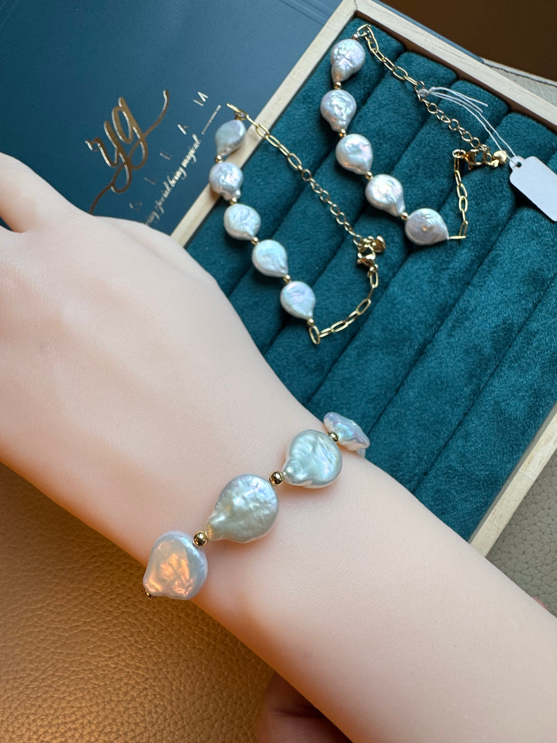Freshwater Pearl Bracelet | Tarnish-Resistant Metal · Adjustable Length · 3–10–13mm Pearls