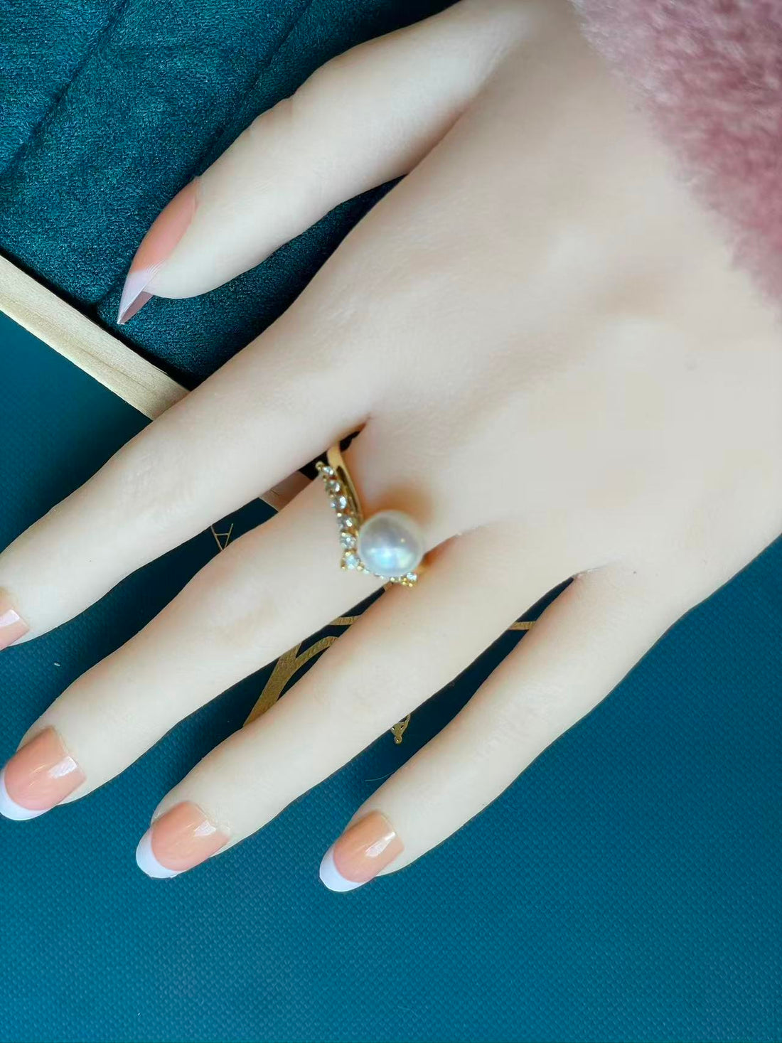 Freshwater Pearl Crown Ring | 8mm · Round · Bright Luster · Adjustable · Zircon-Set S925 Sterling Silver