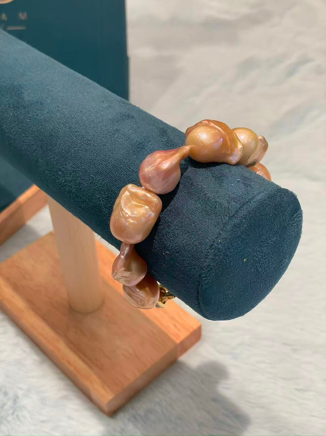 Baroque Freshwater Pearl Bracelets | Champagne-Pink Iridescence · 20.5–21cm · Random Shipment