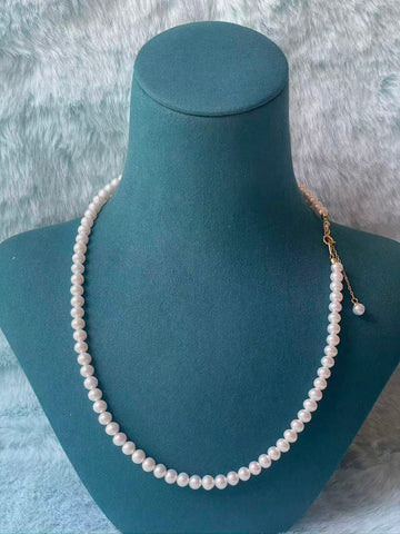 Freshwater Pearl Necklace with Accent Pearl Clasp | 5–6mm Near-Round Pearls · S925 Silver or Gold-Tone Clasp · Convertible Design