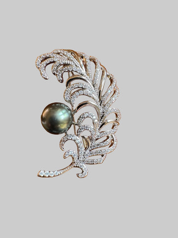Tahitian Pearl Feather Brooch | 9.4mm · Near-Round · Peacock Green Overtone · Alloy Setting