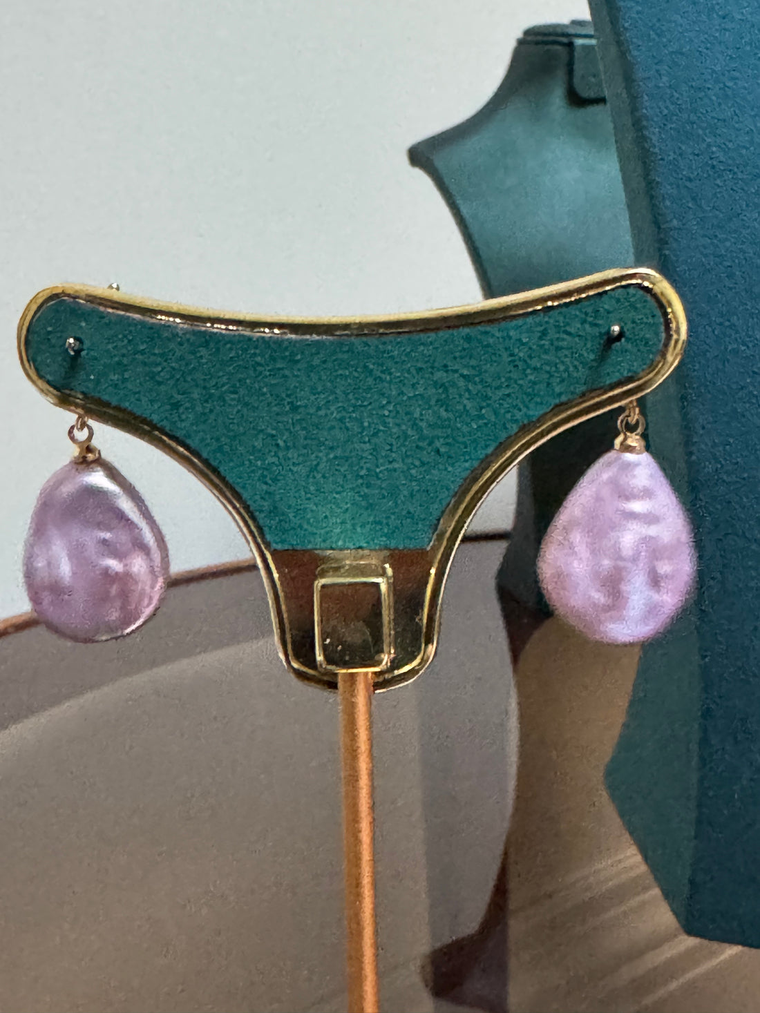 Freshwater Pearl Drop Earrings — 14–17mm Purple Flat‑Oval · Zircon Accent · Gold‑Tone · 3.4cm