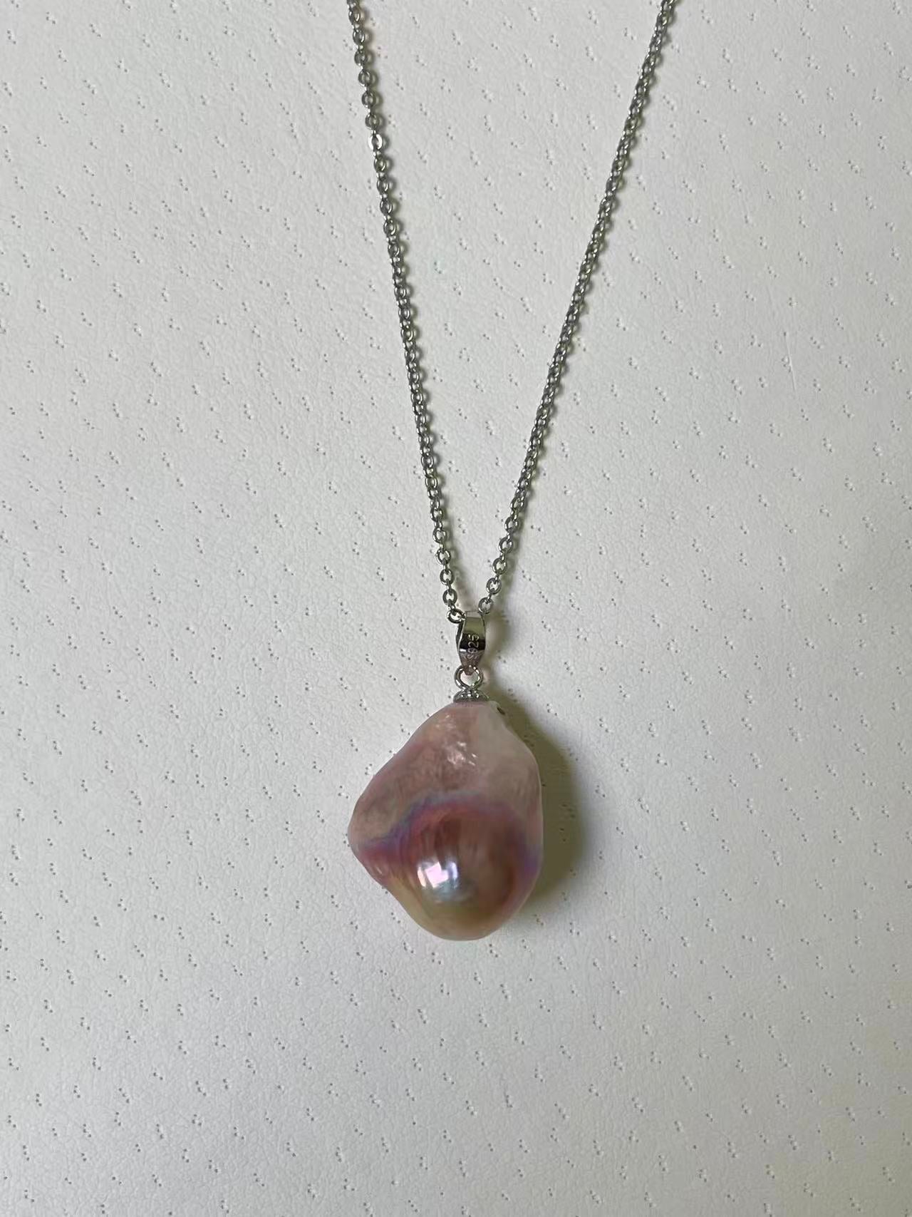 薰衣草巴洛克珍珠吊坠 | 12×17×20毫米 · 淡雅虹彩 · S925 纯银 · 瓜形吊坠（含链子）