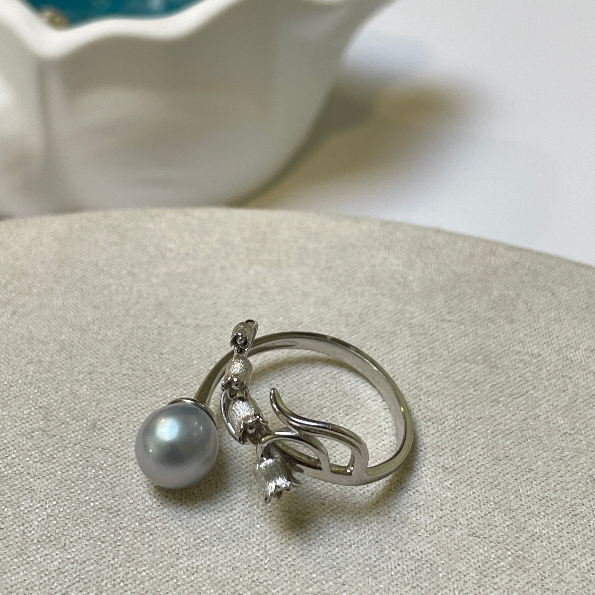 Akoya Pearl Open Ring | 8–9mm Natural Saltwater Pearl · S925 Silver · Adjustable Fit