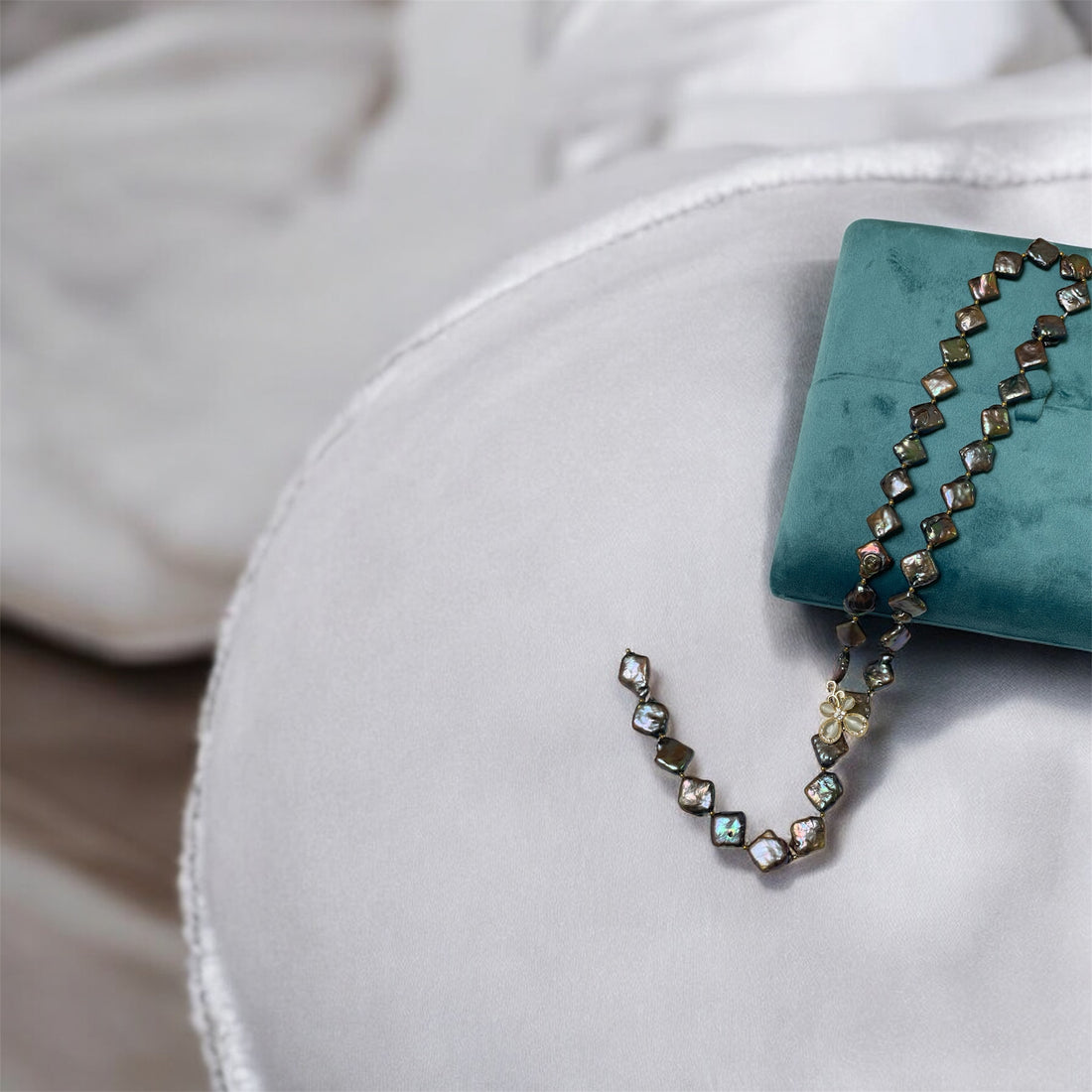 Square Cultured Pearl Sweater Necklace | 37 Laser-Treated Pearls · 66cm · Gold-Plated Clasp
