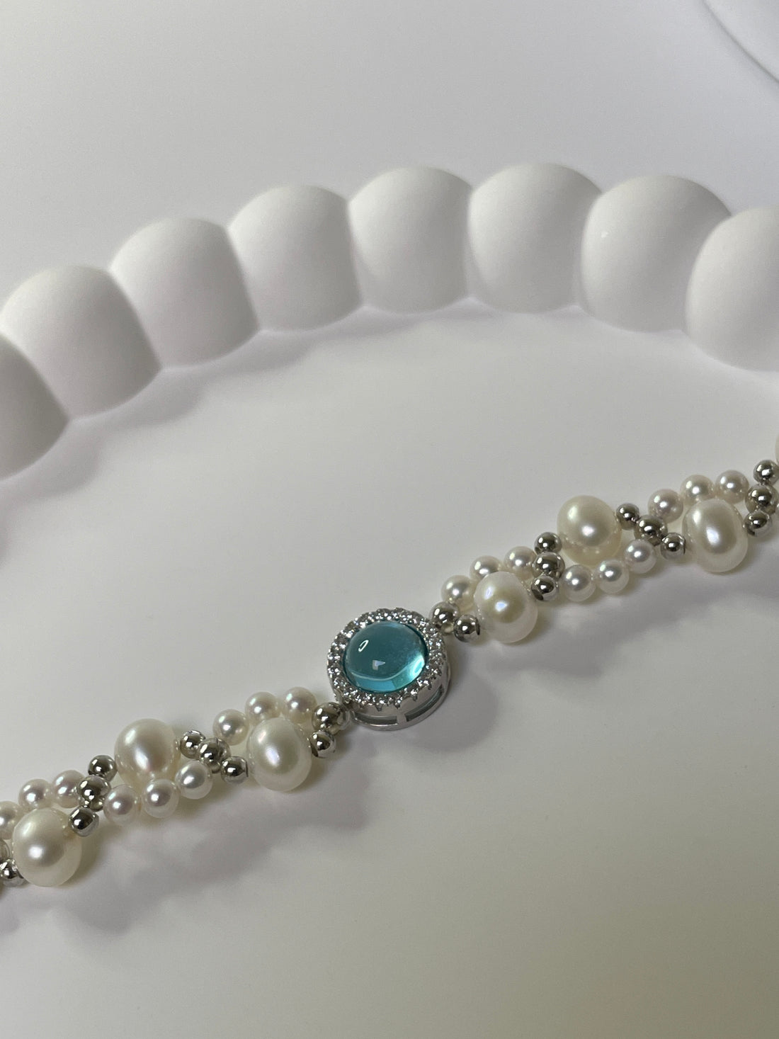 Freshwater Pearl &amp; Aquamarine Crystal Bracelet | Oval Pearls · Layered Design · S925 Adjustable Chain