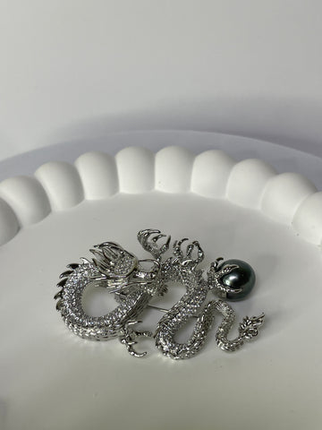 Dragon &amp; Tahitian Pearl Brooch | 11–12mm Drop Pearl · Zircon Accents · Anti-Fading Alloy