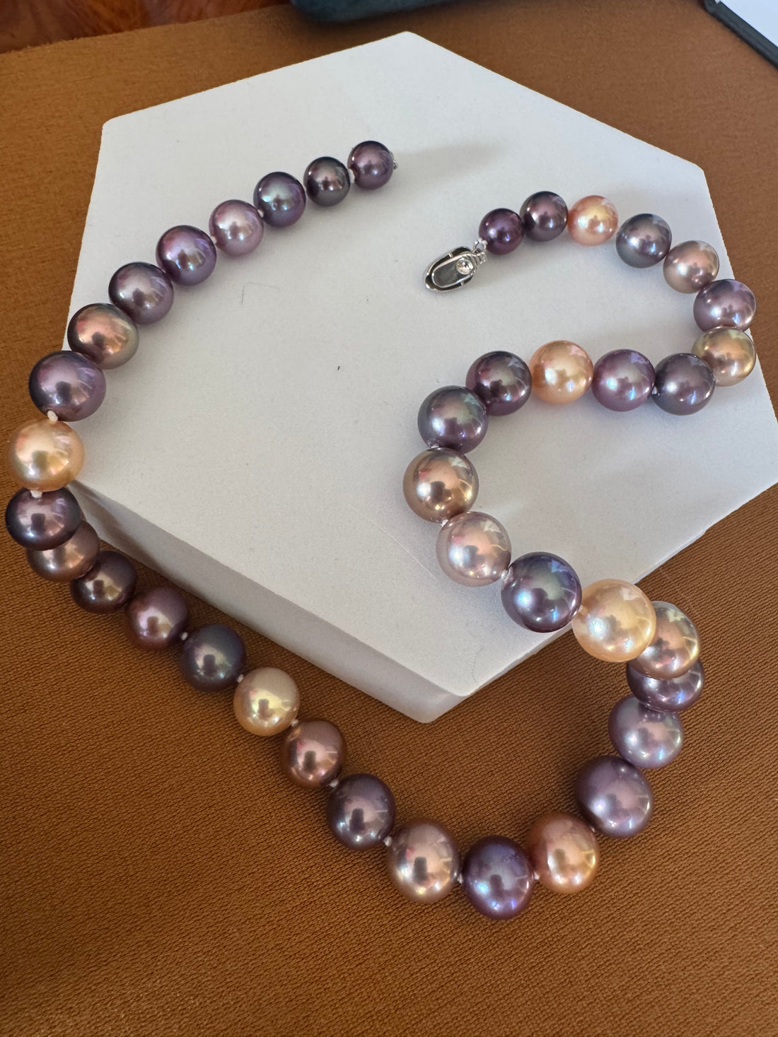 Freshwater Pearl Candy Necklace | 7–8mm to 11–12mm · Round · Natural Multicolor Iridescence · Exceptional Luster · Au585 14K Gold Ingot Clasp · ~43cm