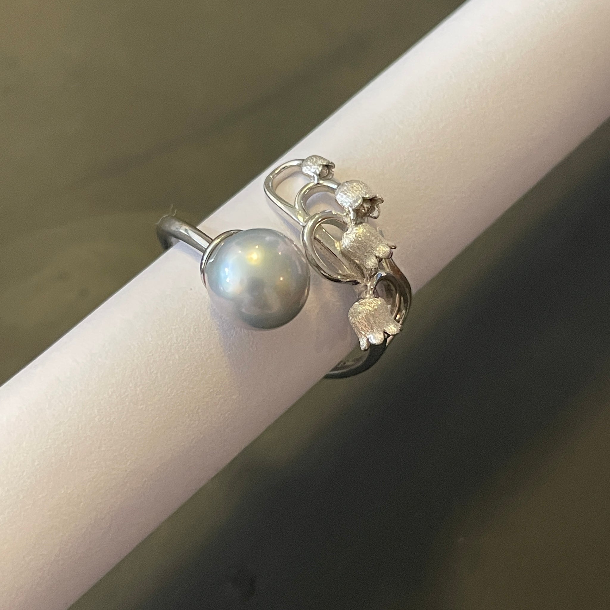 Akoya Pearl Open Ring | 8–9mm Natural Saltwater Pearl · S925 Silver · Adjustable Fit