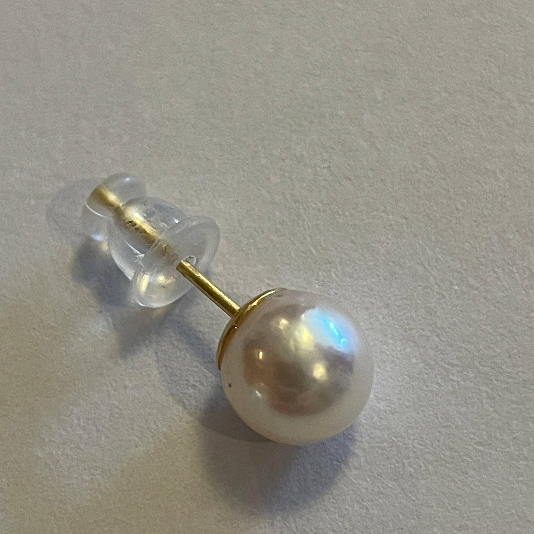 Boucles d'oreilles à tige en perles d'Akoya | 7–7,5 mm · Quasi-rondes · Lustre intense · Argent sterling S925 plaqué or