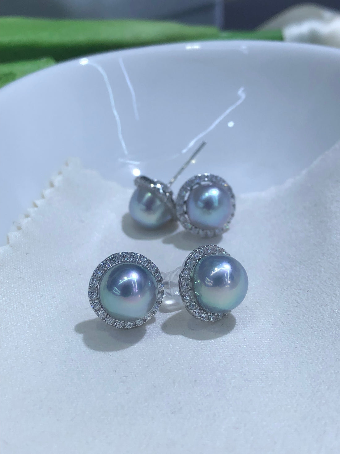 Circle Design Akoya Pearl Earrings | 8–8.5mm · S925 Sterling Silver · Zircon Accents