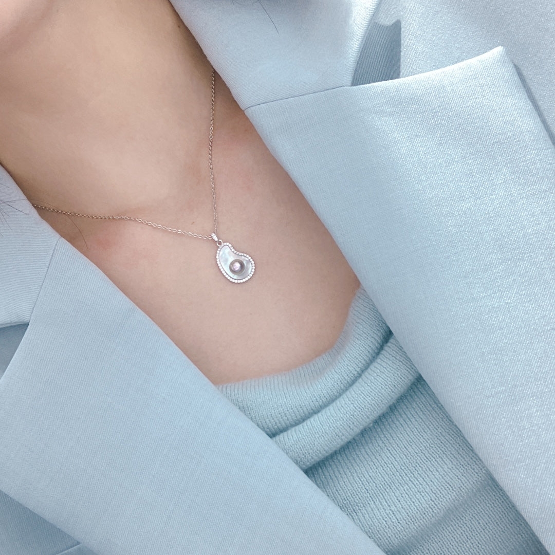 Gourd Mother-of-Pearl Pendant with 6–7mm Seawater Pearl and S925 Silver Gold-Plated Accents
