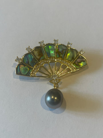 Tahitian Pearl Abalone Fan Brooch | Regal Court Style · Vintage Chinese Elegance