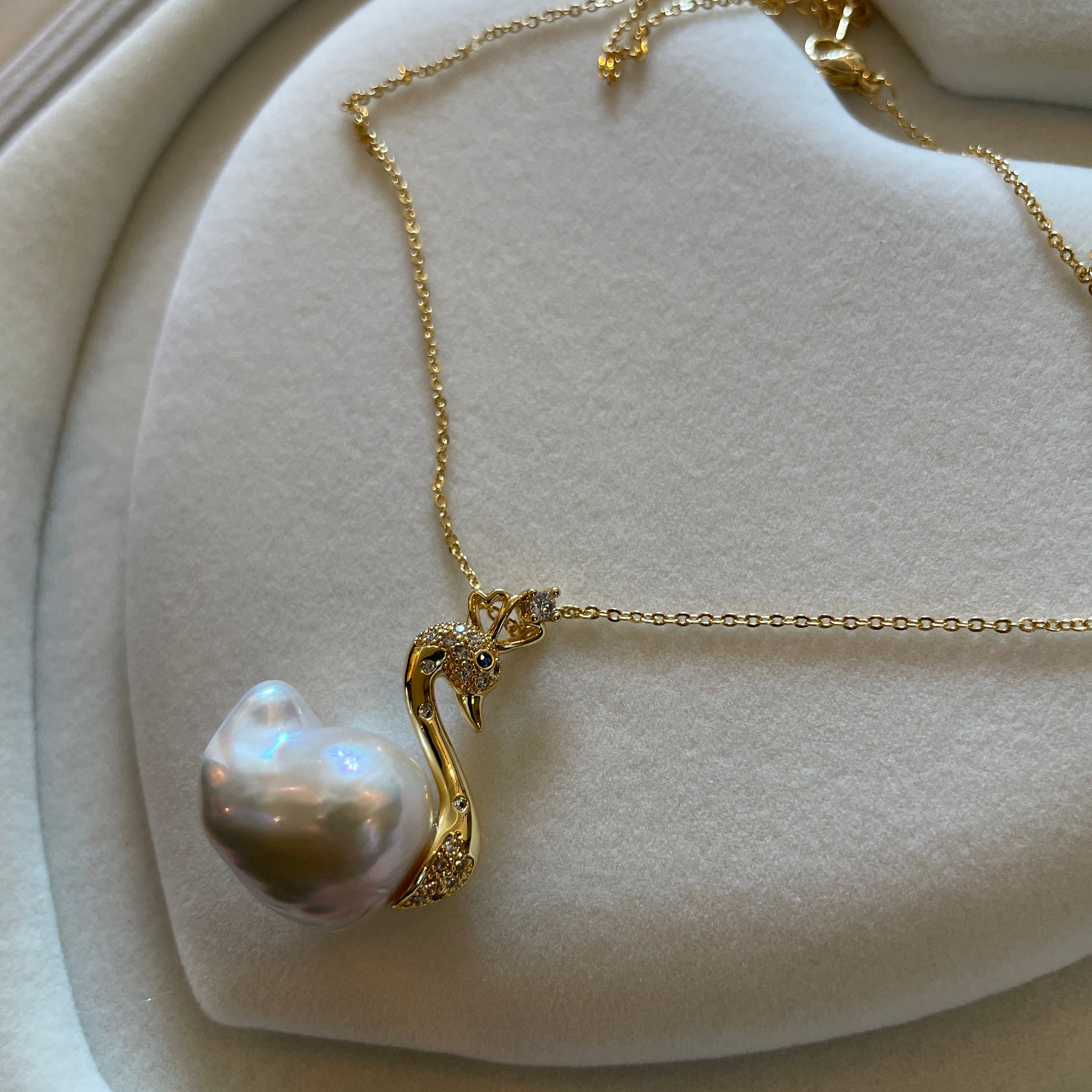 Swan Design Baroque Pearl Pendant & Necklace | Non-Silver Components