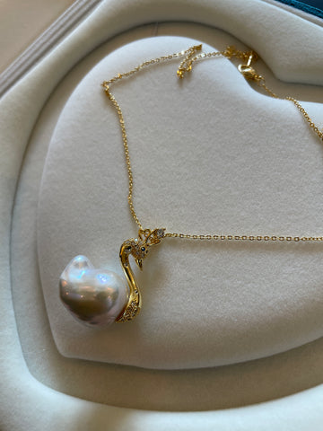 Swan Design Baroque Pearl Pendant & Necklace | Non-Silver Components