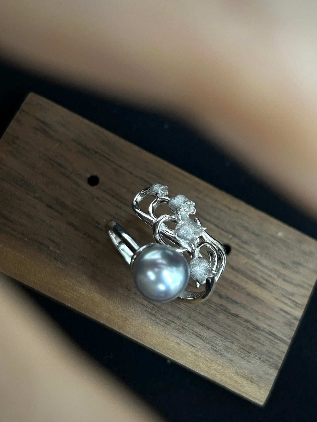 Akoya Pearl Open Ring | 8–9mm Natural Saltwater Pearl · S925 Silver · Adjustable Fit