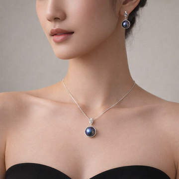 Model wearing image