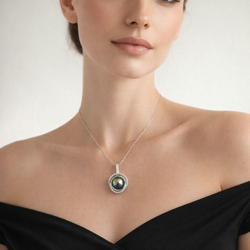 Model wearing image