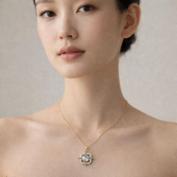Model wearing image